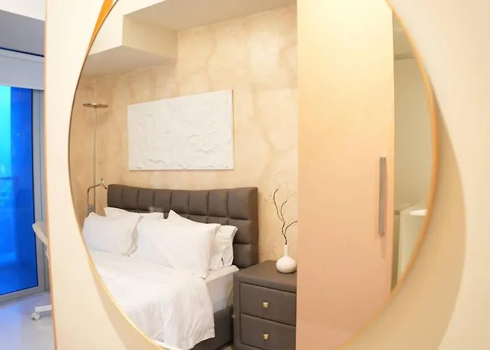 Appartement Entire Bgc Uptown 1br Balcony View With Fast Wi-fi *