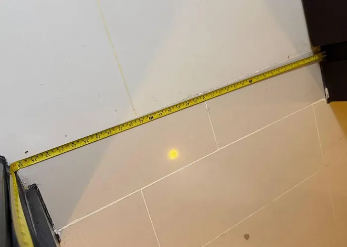 Entire Bgc Uptown 1br Balcony View With Fast Wi-fi *
